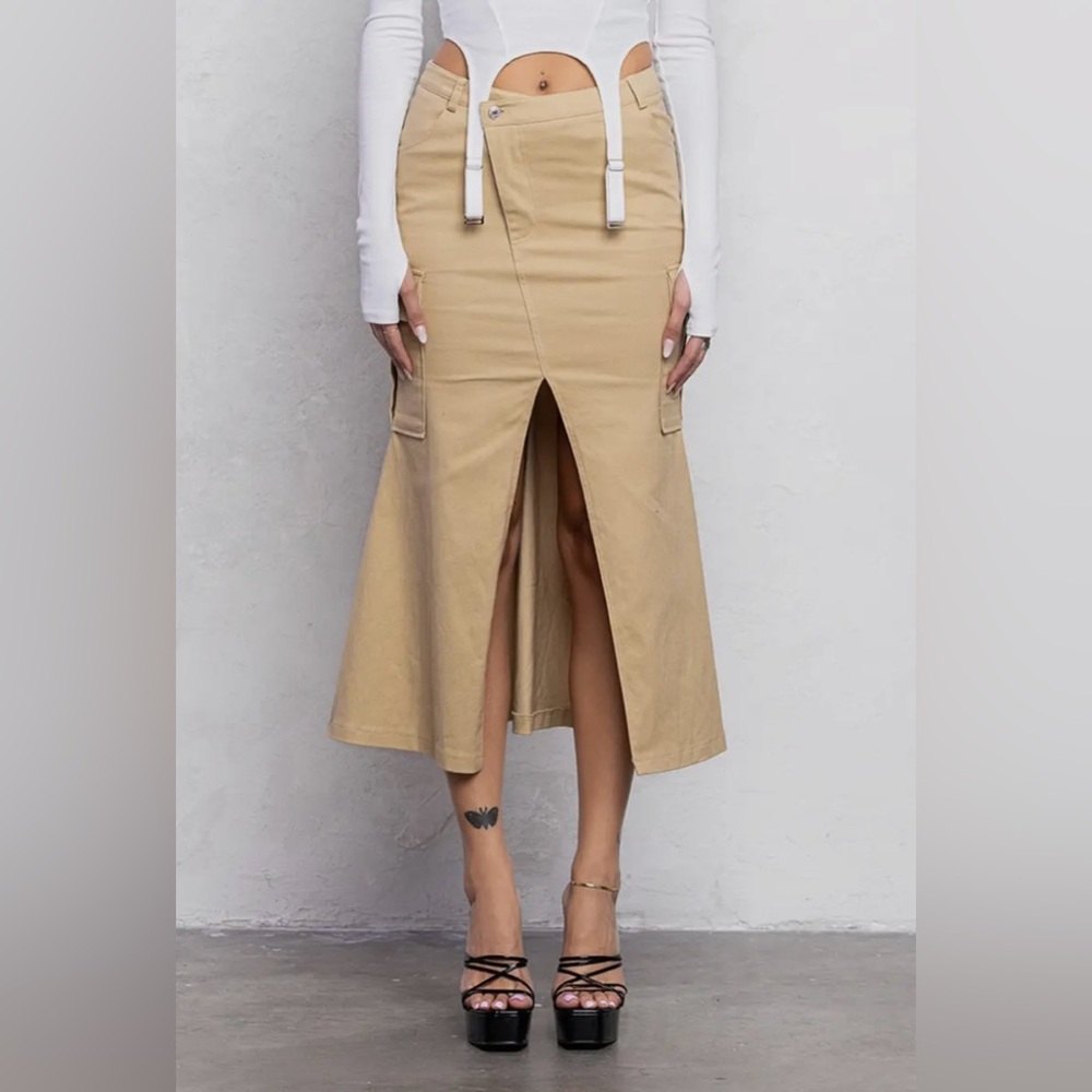 MIDI split skirt